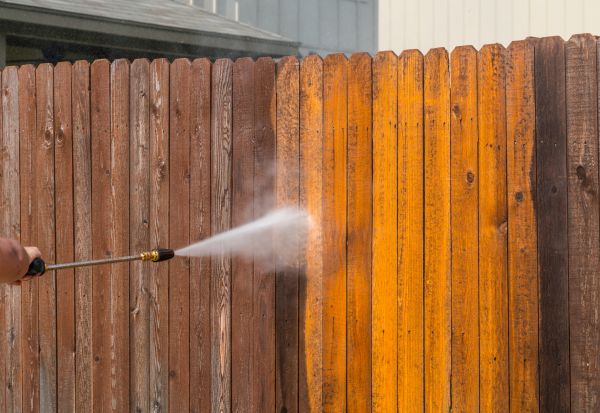 Fence Power Washing in Lawrence