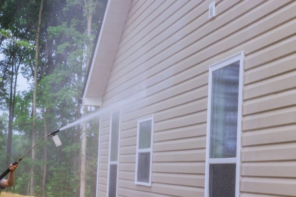 House Washing in Lawrence
