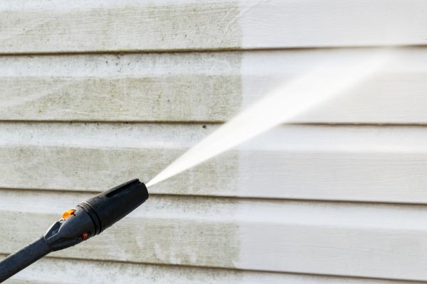 House Exterior Cleaning in Lawrence