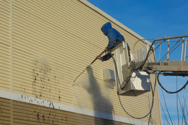 Cladding Cleaning in Lawrence