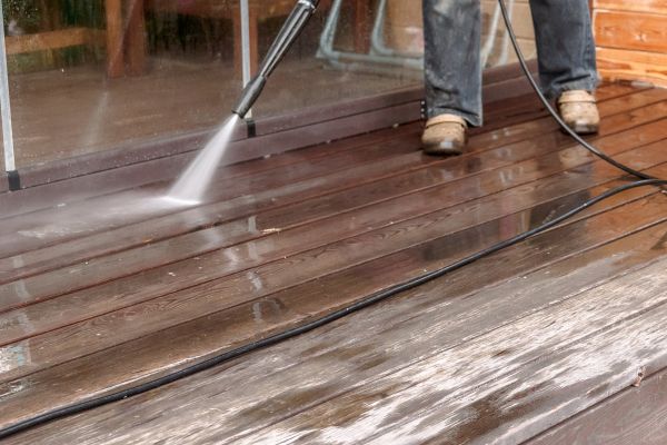 Pool Deck Power Washing in Lawrence