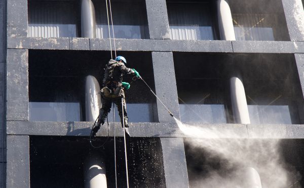 Condo Power Washing in Lawrence