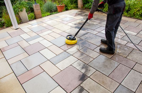 Patio Washing in Lawrence