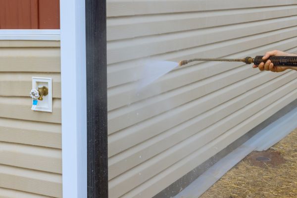 Townhouse Exterior Cleaning in Lawrence