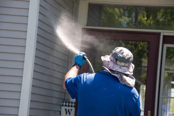 Siding Pressure Washing in Lawrence