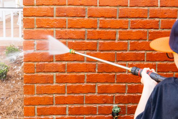 Wall Pressure Washing in Lawrence