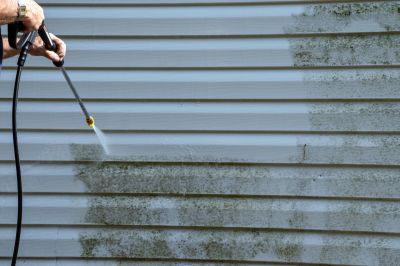Cleaning Residential Siding